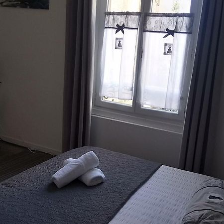 マニー・アン・ヴクサン Maison De Ville Bed & Breakfast エクステリア 写真
