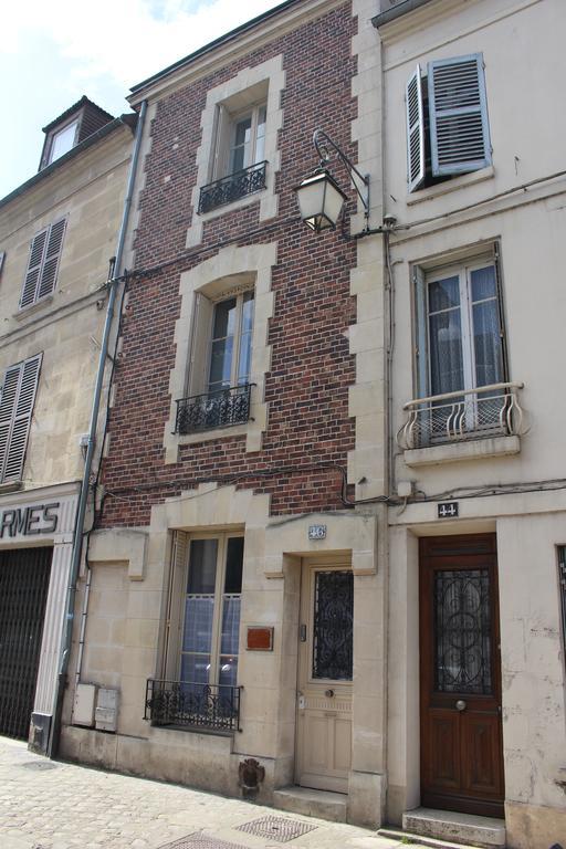 マニー・アン・ヴクサン Maison De Ville Bed & Breakfast エクステリア 写真
